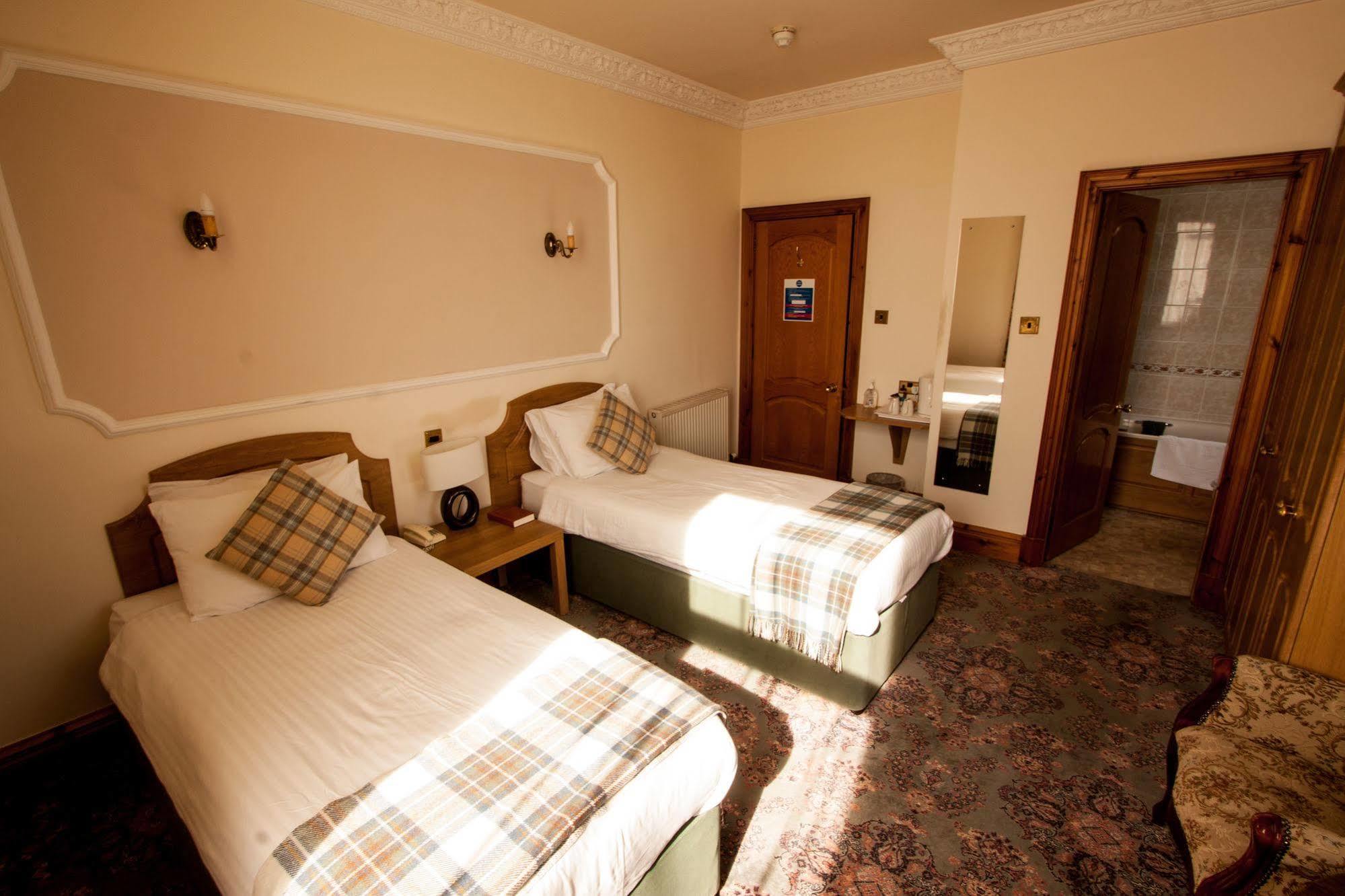 Duke Of Gordon Hotel キングシー エクステリア 写真